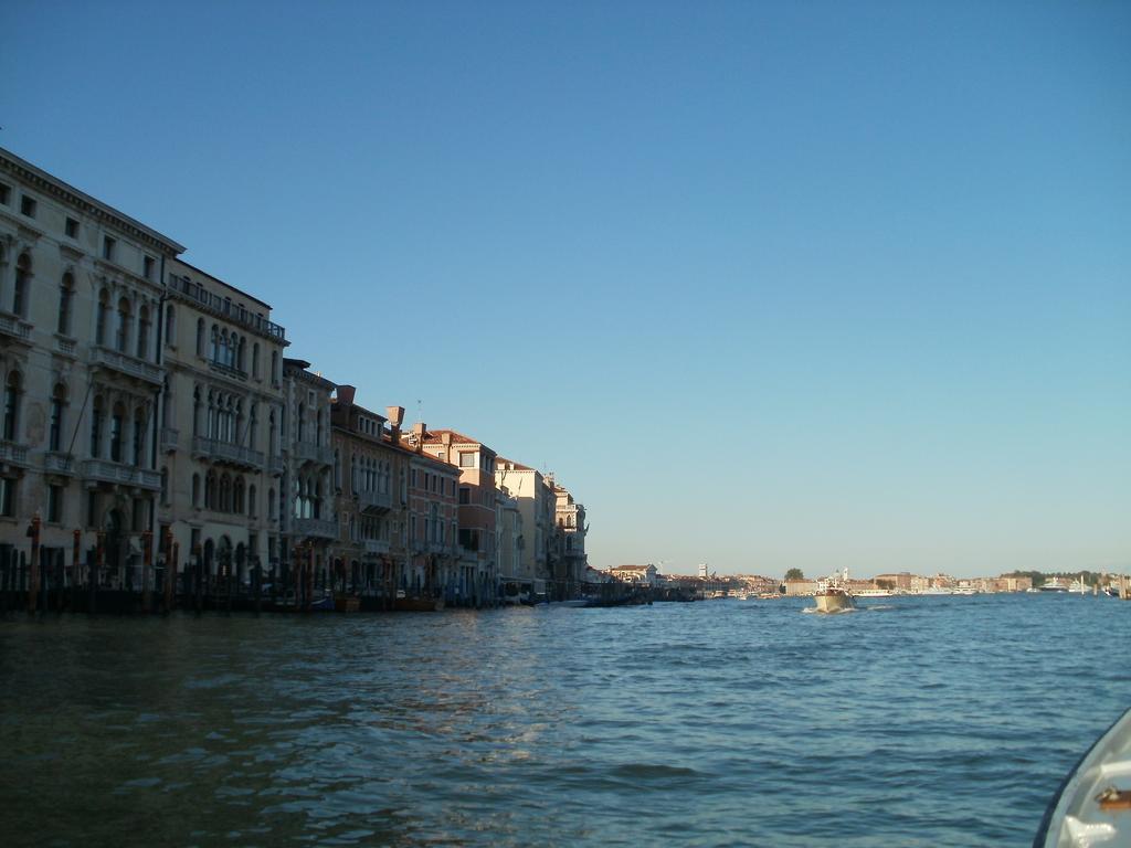 Mimi'S Studios Venezia Rom bilde